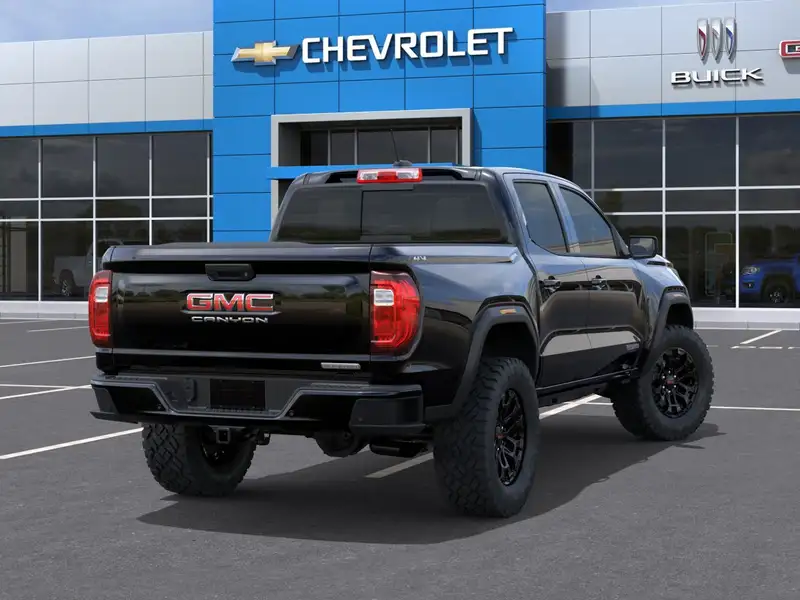 2026 GMC Canyon Elevation, černá, 10 km, dovoz Kanada — foto 4 z 12