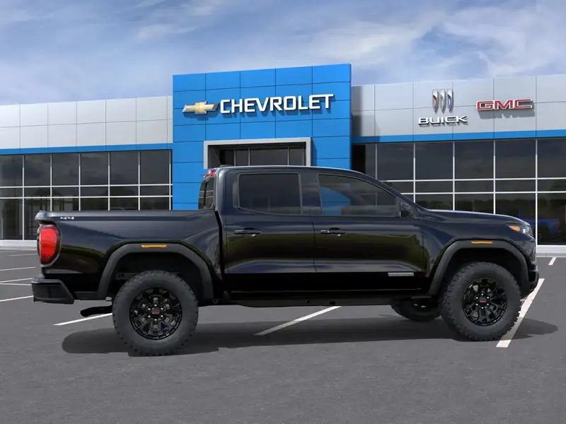2026 GMC Canyon Elevation, černá, 10 km, dovoz Kanada — foto 5 z 12