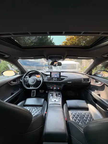 2016 Audi S7, modrá, 192 000 km, dovoz Kanada — foto 12 z 12