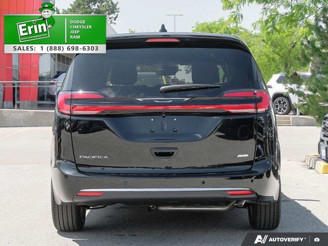 2027 Chrysler Pacifica Select, černá, dovoz Kanada — foto 5 z 5