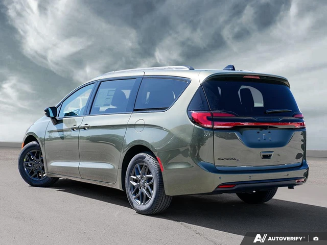 2027 Chrysler Pacifica Select, zelená, 11 km, dovoz Kanada — foto 4 z 5