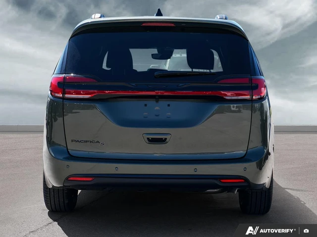2027 Chrysler Pacifica Select, zelená, 11 km, dovoz Kanada — foto 5 z 5
