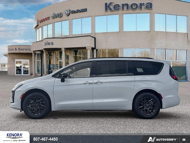 2027 Chrysler Pacifica SELECT, bílá, 21 km, dovoz Kanada — foto 3 z 5