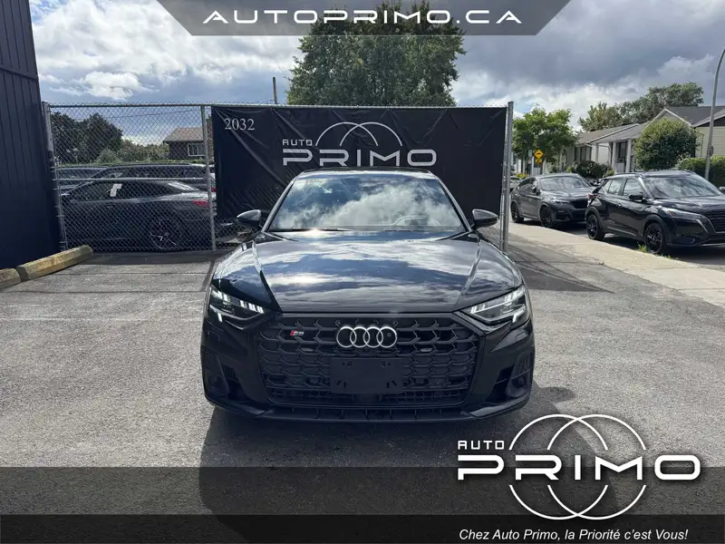 2023 Audi S8 4dr, černá, dovoz Kanada — foto 2 z 12