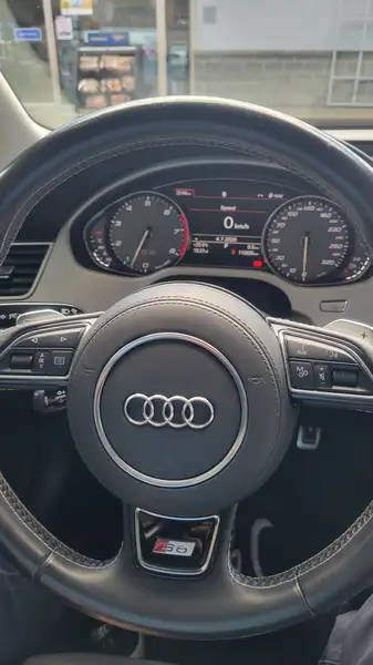 2013 Audi S8, šedá, 112 000 km, dovoz Kanada — foto 5 z 12