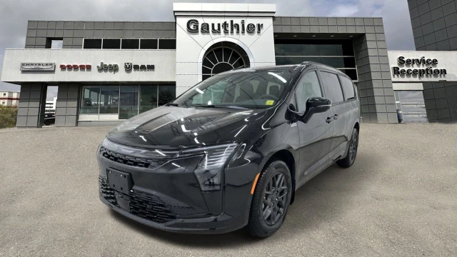 2027 Chrysler Pacifica Select, černá, 15 km, dovoz Kanada — foto 2 z 5