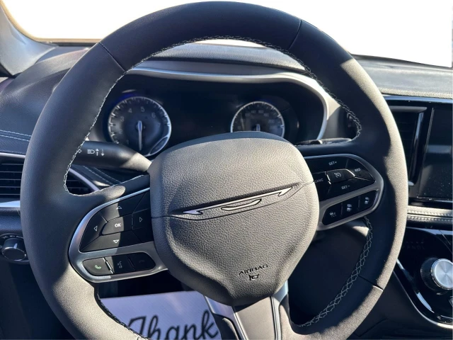 2027 Chrysler Pacifica Select, černá, 21 km, dovoz Kanada — foto 15 z 16