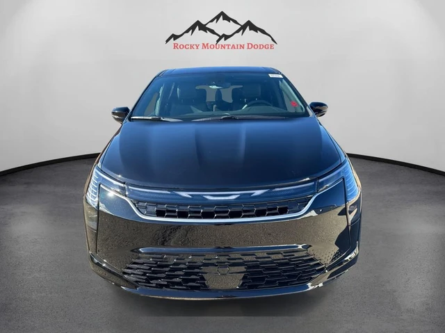 2027 Chrysler Pacifica Select, černá, 21 km, dovoz Kanada — foto 8 z 16