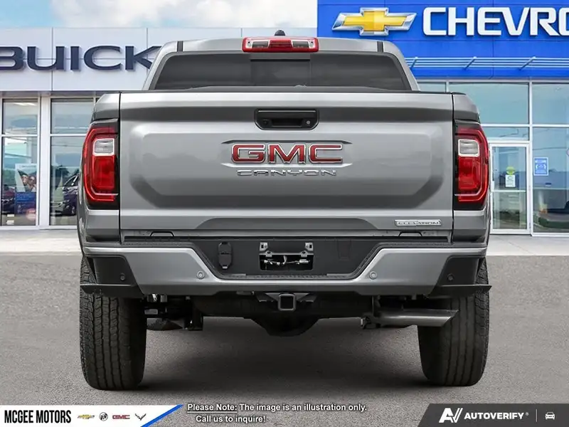 2026 GMC Canyon Elevation, stříbrná, 0 km, dovoz Kanada — foto 5 z 12