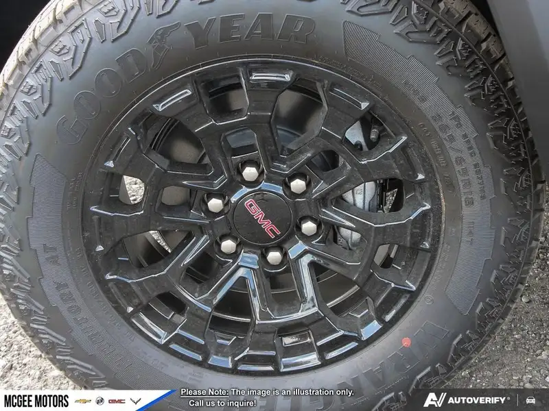 2026 GMC Canyon Elevation, stříbrná, 0 km, dovoz Kanada — foto 8 z 12