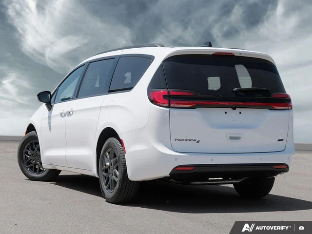 2027 Chrysler Pacifica Select, bílá, 11 km, dovoz Kanada — foto 4 z 5