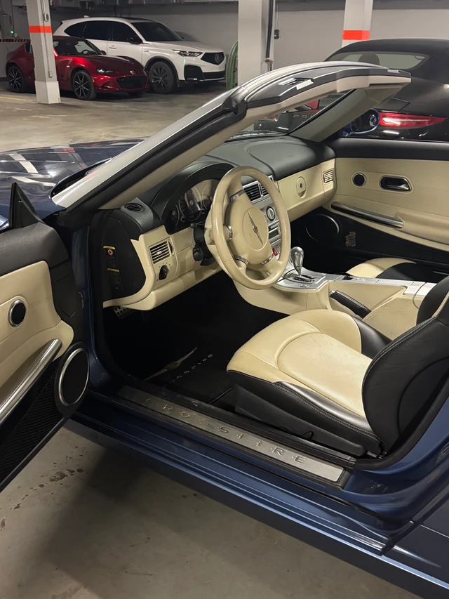 2005 Chrysler Crossfire, modrá, 46 700 km, dovoz Kanada — foto 4 z 5