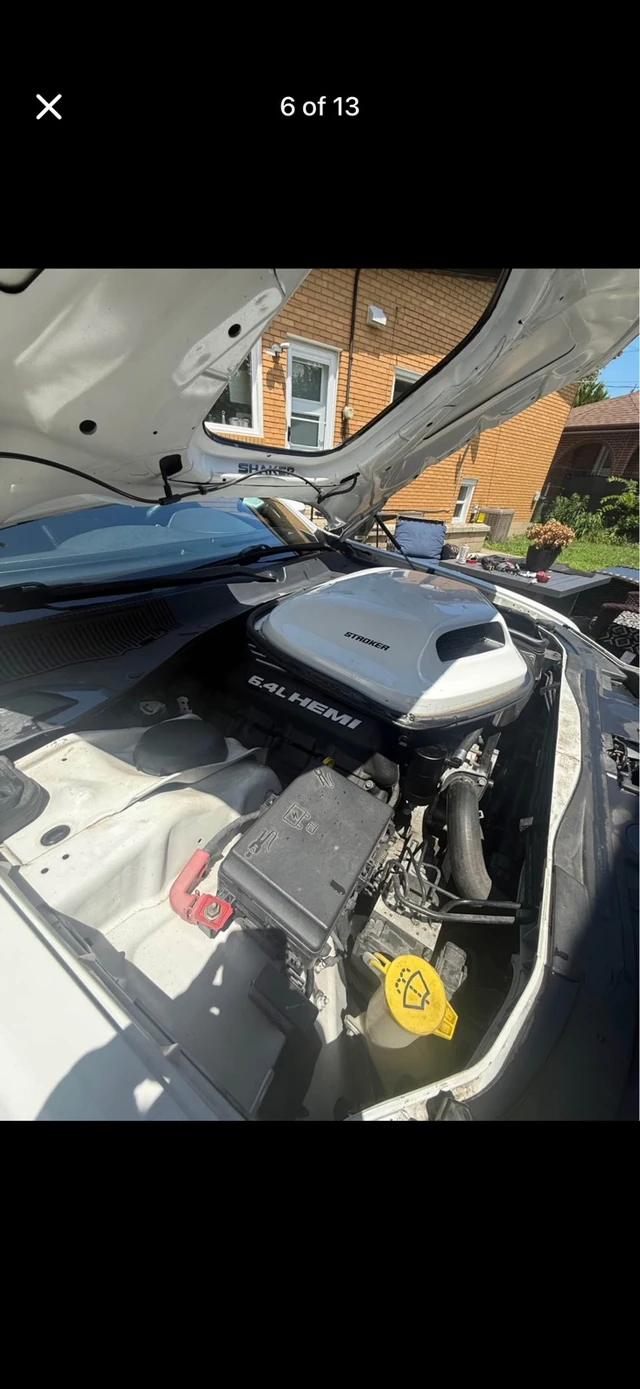 2012 Chrysler 300, 190 000 km, dovoz Kanada — foto 4 z 5