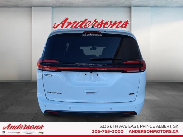 2026 Chrysler Pacifica SELECT AWD, bílá, dovoz Kanada — foto 3 z 5