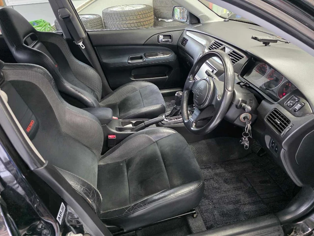 2005 Mitsubishi Evolution, černá, 92 000 km, dovoz Kanada — foto 5 z 5
