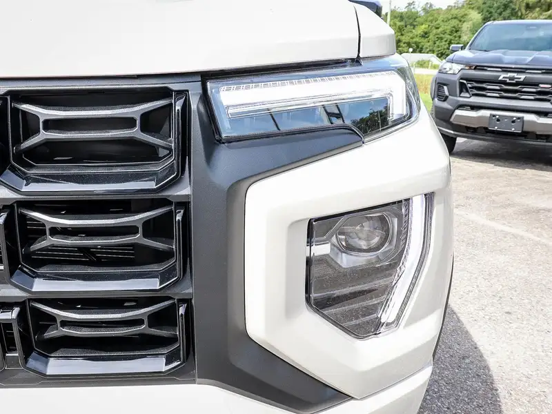 2026 GMC Canyon ELEVATION, hnědá, 26 km, dovoz Kanada — foto 7 z 12