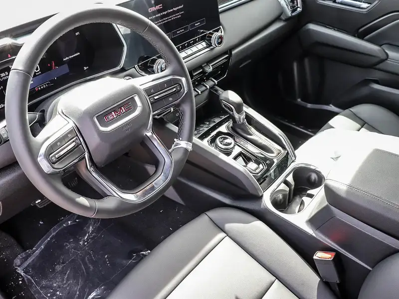 2026 GMC Canyon ELEVATION, hnědá, 26 km, dovoz Kanada — foto 9 z 12