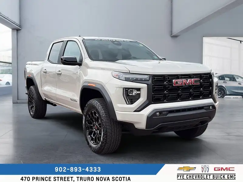 2026 GMC Canyon Elevation, hnědá, 10 km, dovoz Kanada — foto 3 z 12
