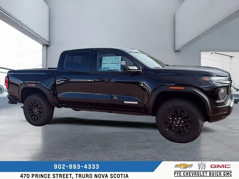 2026 GMC Canyon Elevation, černá, 9 km, dovoz Kanada — foto 4 z 12