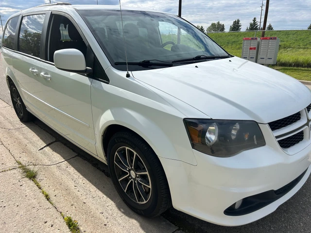 2017 Dodge Caravan, 232 000 km, dovoz Kanada — foto 3 z 5