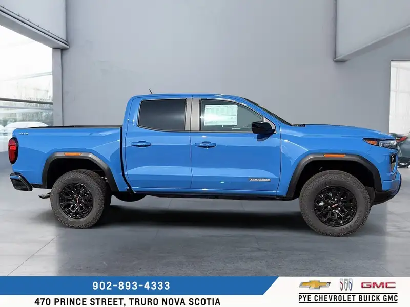 2026 GMC Canyon Elevation, modrá, 10 km, dovoz Kanada — foto 4 z 12