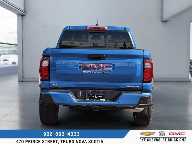 2026 GMC Canyon Elevation, modrá, 10 km, dovoz Kanada — foto 6 z 12