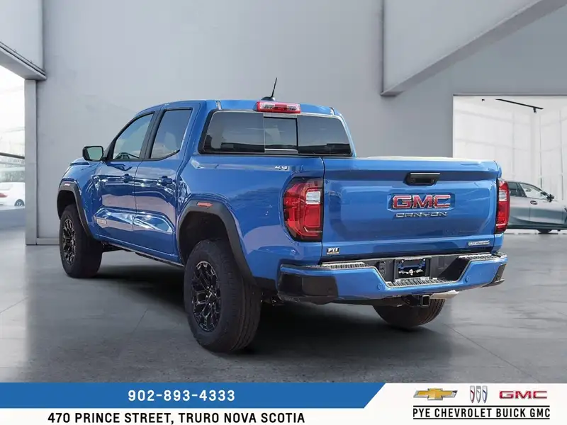 2026 GMC Canyon Elevation, modrá, 10 km, dovoz Kanada — foto 7 z 12