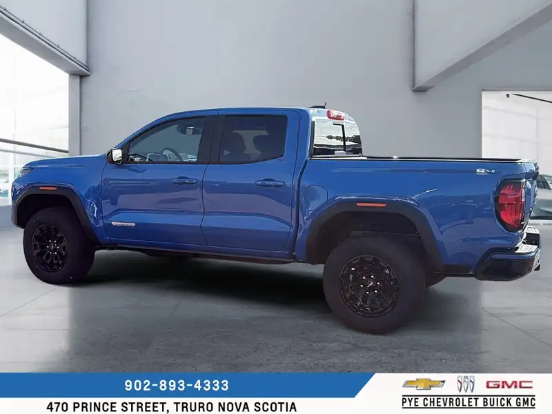 2026 GMC Canyon Elevation, modrá, 10 km, dovoz Kanada — foto 8 z 12