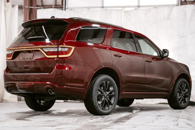 2026 Dodge Durango GT Plus, červená, 16 km, dovoz Kanada — foto 2 z 8