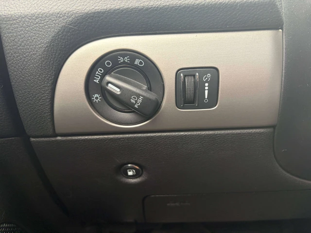 2016 Dodge Durango SXT AWD, černá, 172 079 km, dovoz Kanada — foto 12 z 20