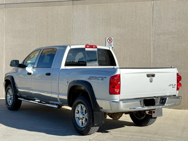 2008 RAM 2500 MegaCab SXT, 186 461 km, dovoz Kanada — foto 3 z 5