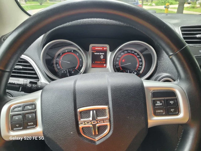 2017 Dodge Journey, bílá, 146 152 km, dovoz Kanada — foto 3 z 5