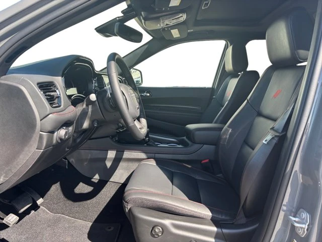 2026 Dodge Durango GT Plus, šedá, 15 km, dovoz Kanada — foto 10 z 20