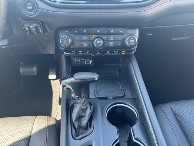 2026 Dodge Durango GT Plus, šedá, 15 km, dovoz Kanada — foto 15 z 20