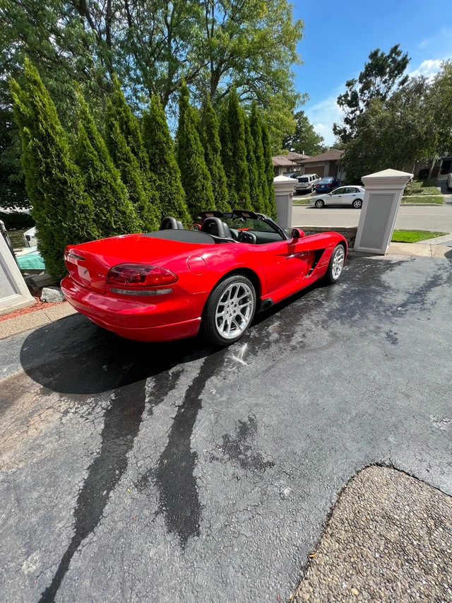2005 Dodge Viper, červená, 15 000 km, dovoz Kanada — foto 2 z 2