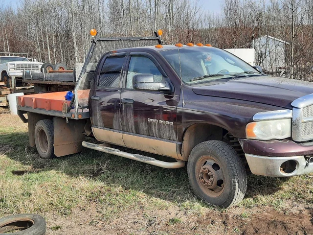 2004 Dodge Ram3500, 1 234 km, dovoz Kanada — foto 2 z 5