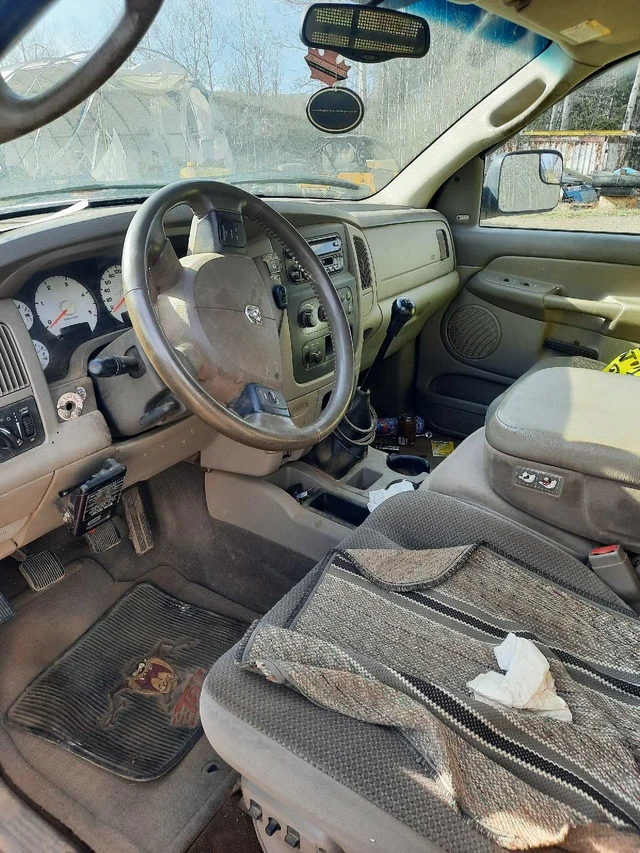 2004 Dodge Ram3500, 1 234 km, dovoz Kanada — foto 4 z 5