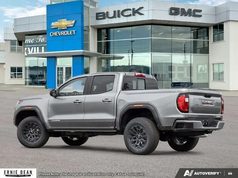 2026 GMC Canyon Elevation, stříbrná, 0 km, dovoz Kanada — foto 4 z 12