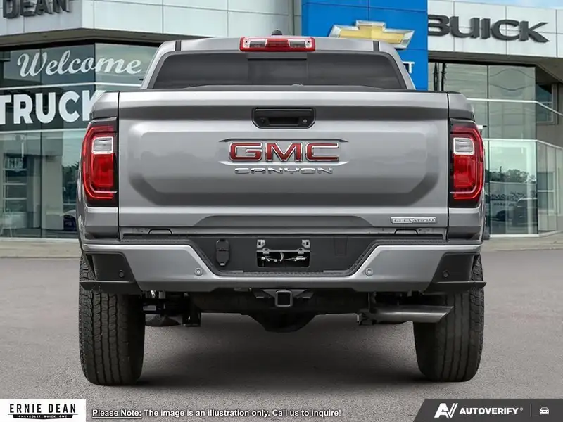 2026 GMC Canyon Elevation, stříbrná, 0 km, dovoz Kanada — foto 5 z 12