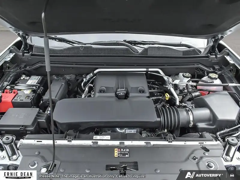 2026 GMC Canyon Elevation, stříbrná, 0 km, dovoz Kanada — foto 6 z 12