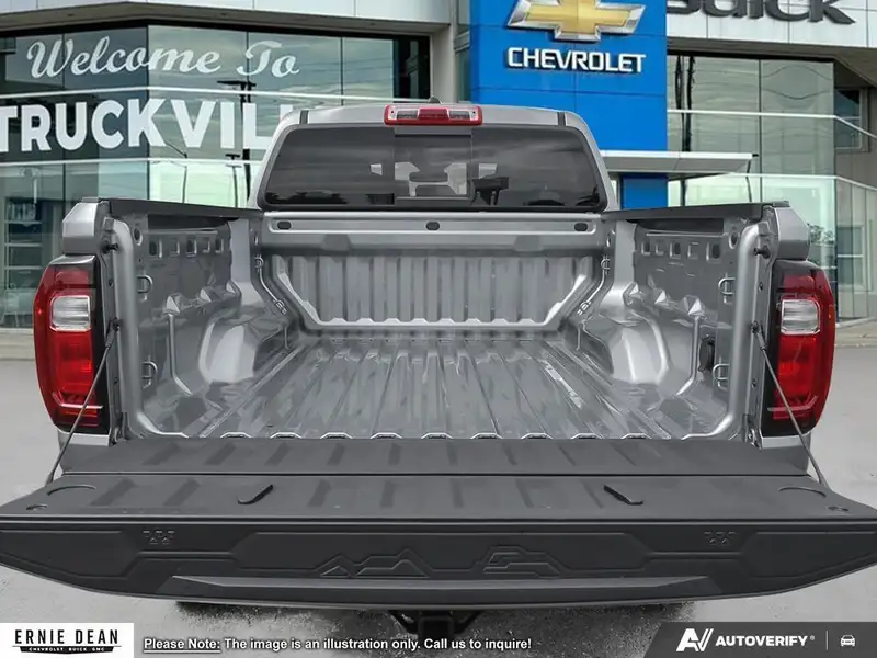 2026 GMC Canyon Elevation, stříbrná, 0 km, dovoz Kanada — foto 7 z 12