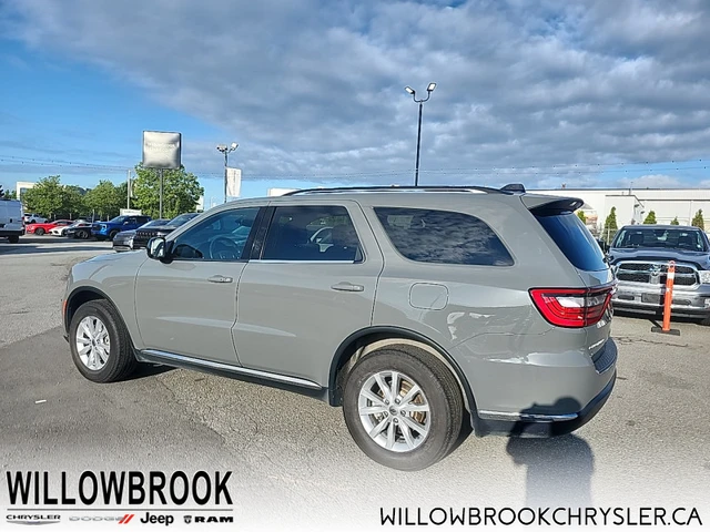 2023 Dodge Durango SXT, šedá, 27 905 km, dovoz Kanada — foto 4 z 5