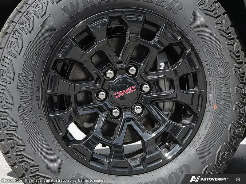 2026 GMC Canyon Elevation, černá, 4 km, dovoz Kanada — foto 8 z 12