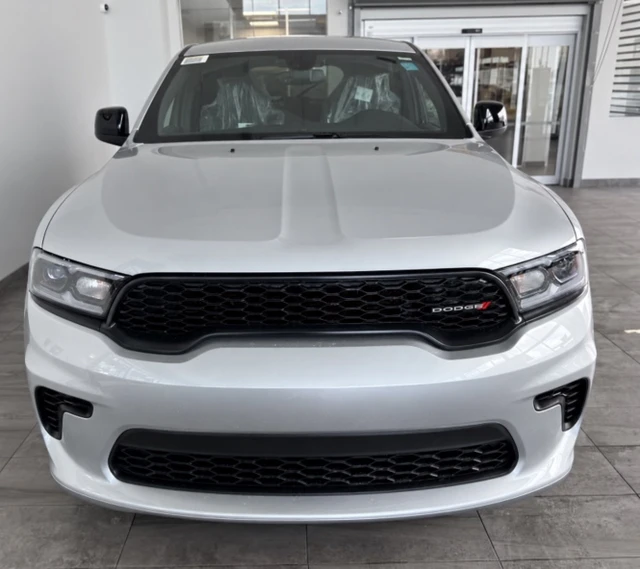 2026 Dodge Durango AWD, 22 km, dovoz Kanada — foto 2 z 5