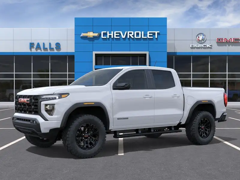 2026 GMC Canyon Elevation, bílá, 10 km, dovoz Kanada — foto 2 z 12