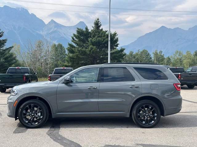 2026 Dodge Durango GT, šedá, 20 km, dovoz Kanada — foto 4 z 5
