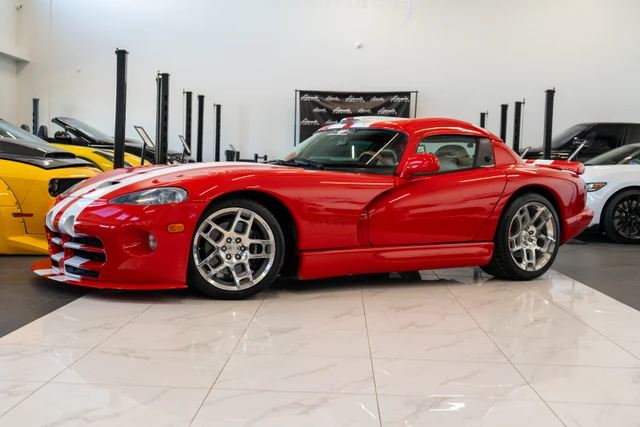 2000 Dodge Viper RT/10, červená, 62 033 km, dovoz Kanada — foto 2 z 20