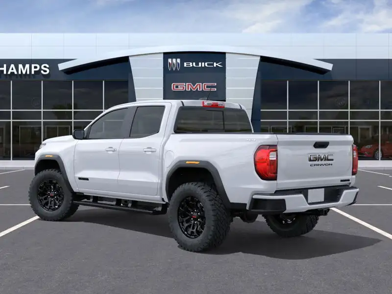 2026 GMC Canyon ELEVATION, bílá, 10 km, dovoz Kanada — foto 2 z 12