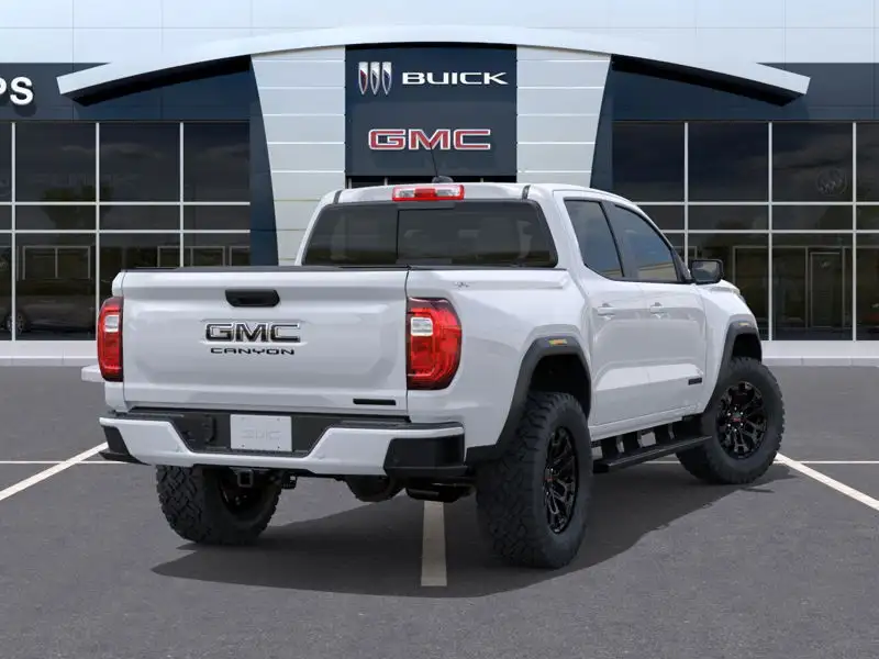 2026 GMC Canyon ELEVATION, bílá, 10 km, dovoz Kanada — foto 3 z 12