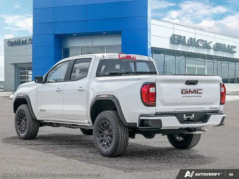 2026 GMC Canyon Elevation, bílá, 1 km, dovoz Kanada — foto 4 z 12